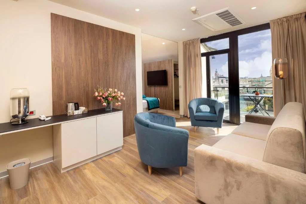 King Junior Suite with City View, Best Western Plus City Hotel