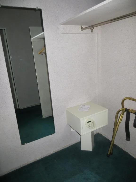 Queen Room with Two Queen Beds - Non-Smoking, Howard Johnson by Wyndham Phoenix Airport/Downtown Area