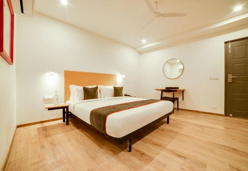 Classic Triple Room, Super Townhouse 273 Hosur Main Road Bommanahalli Near Gopalan Innovation Mall