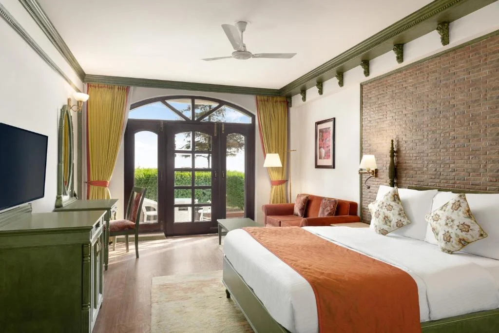 1 Queen Bed, Garden Valley View, Non-Smoking, Ramada by Wyndham Mussoorie Mall Road