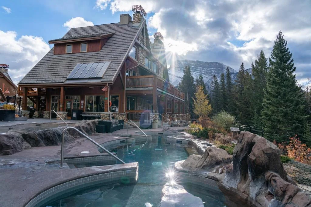 Hidden Rdige Common Stay at The Hidden Ridge Resort in Banff - GoStayy