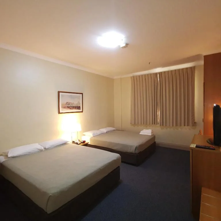 Standard Quadruple Room, Criterion Hotel Perth