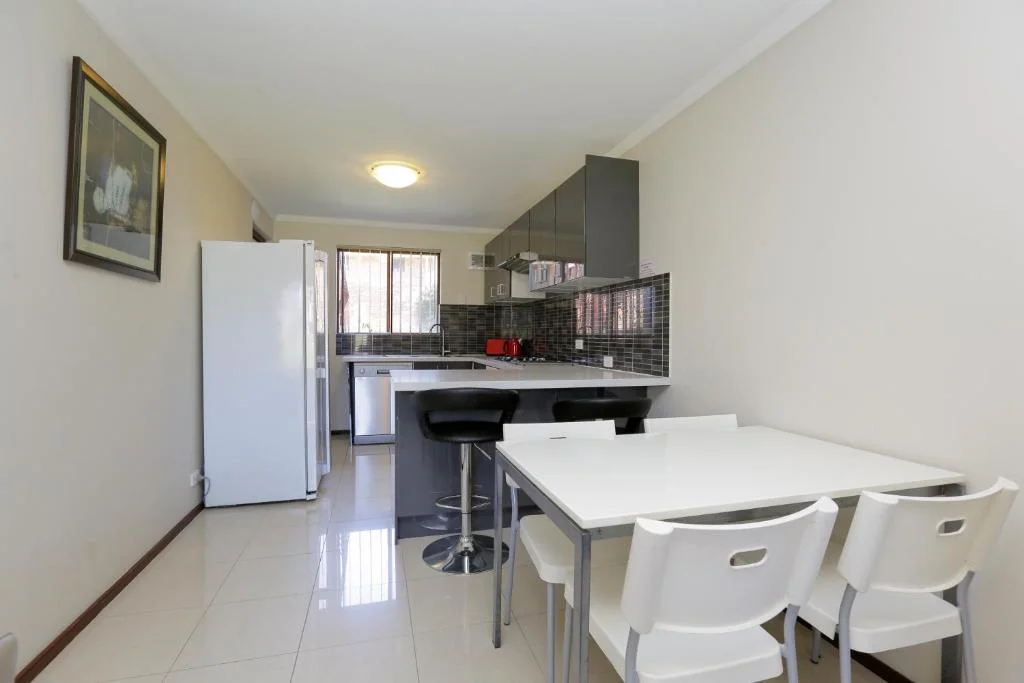 Deluxe Apartment, Parkline Apartments Perth