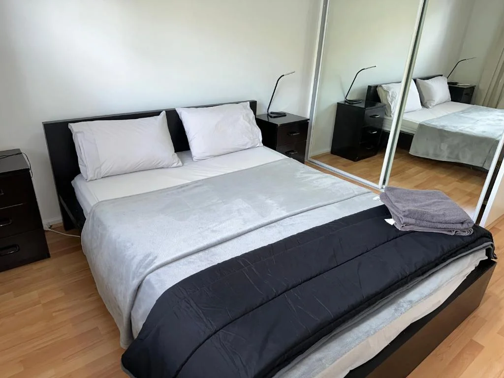 Deluxe Apartment, Parkline Apartments Perth