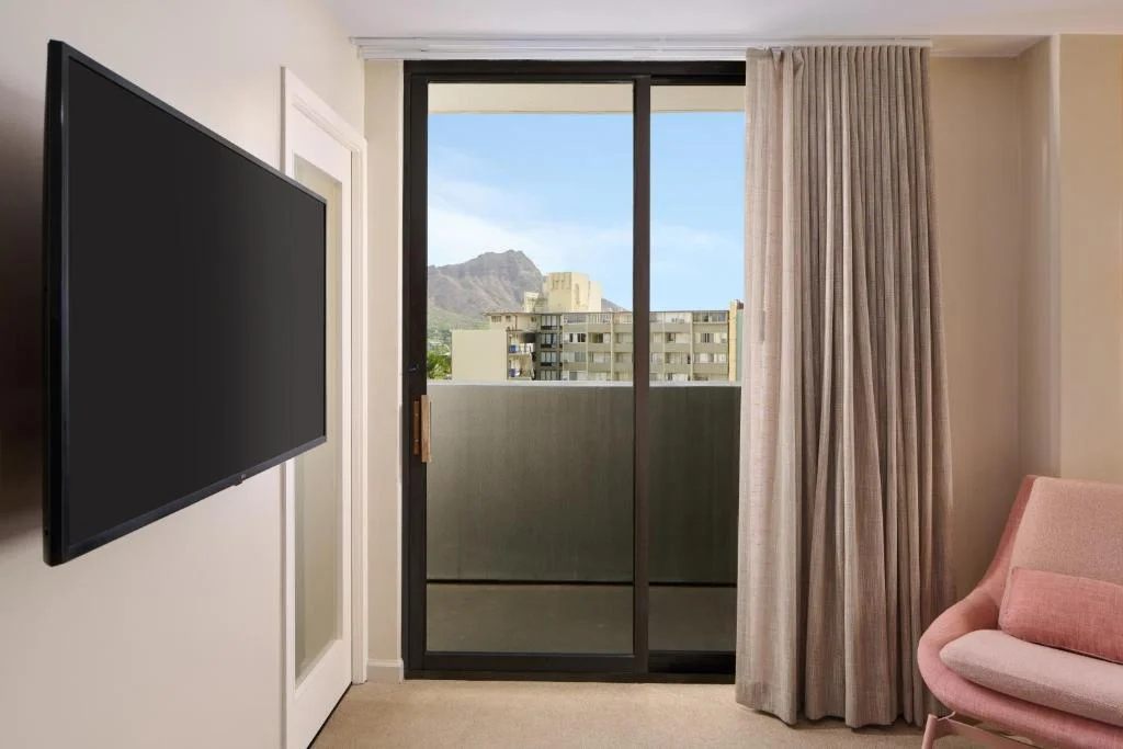 Ocean View, King Bed with Balcony , Hotel Renew