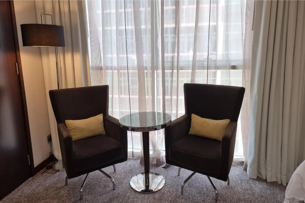 Spacious Centro Room  - Twin Beds, Centro Al Manhal by Rotana