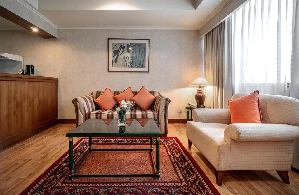 Grand Suite with Extra Bed, Rembrandt Residences Bangkok