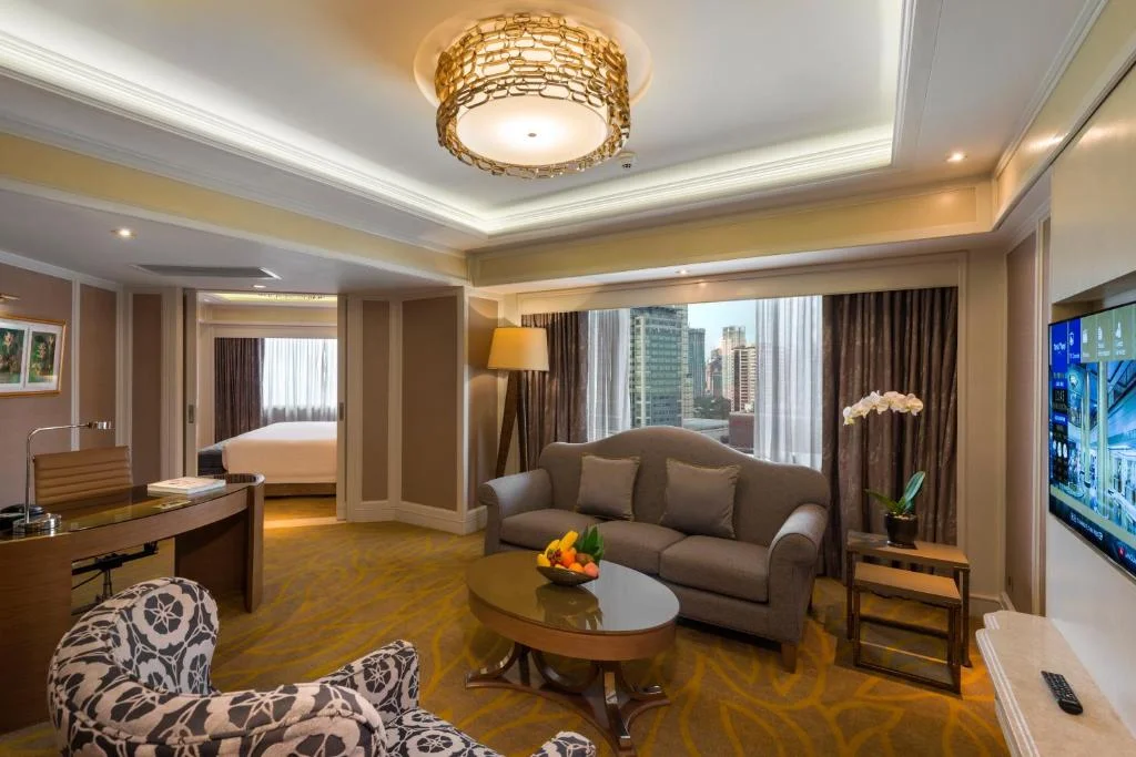 Premier Executive Suite, Dusit Thani Manila