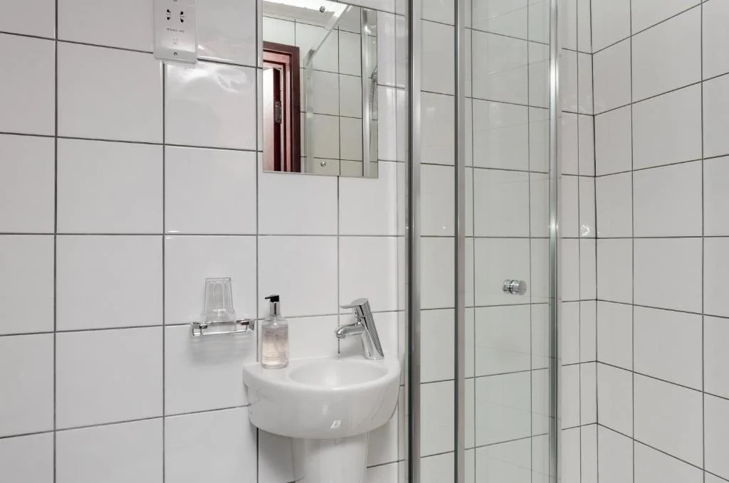 Single Room, Wardonia Hotel