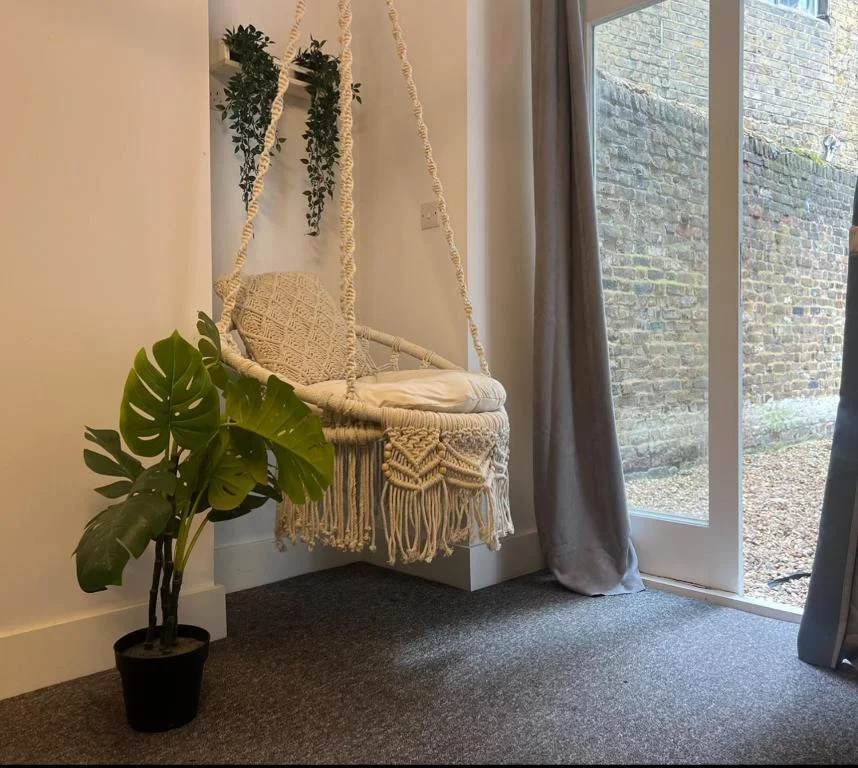 One-Bedroom Apartment with Terrace, Skyline Studios Maida-Vale