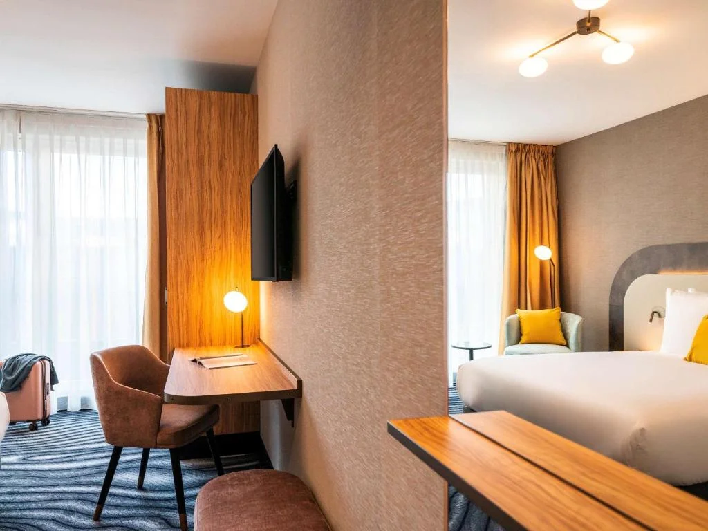 Superior Double Room, Mercure Amsterdam North Station