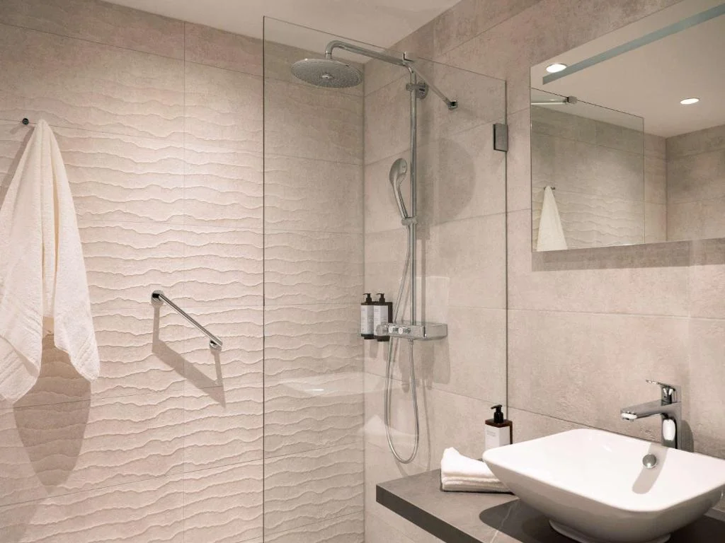 Superior Triple Room, Mercure Amsterdam North Station