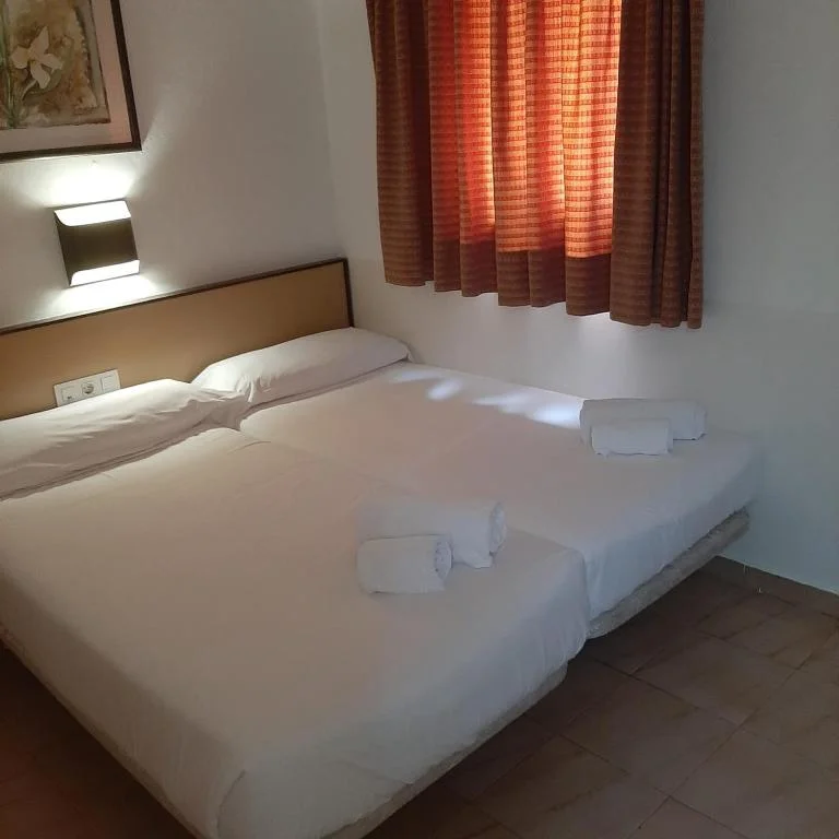 Interior Single Room , Hotel Monegal
