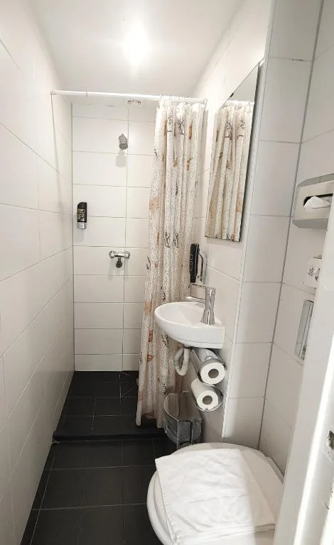 Small Twin Room, Hotel Amsterdam Inn