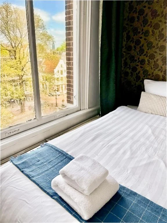 Standard Double Room, Hotel Amsterdam Inn