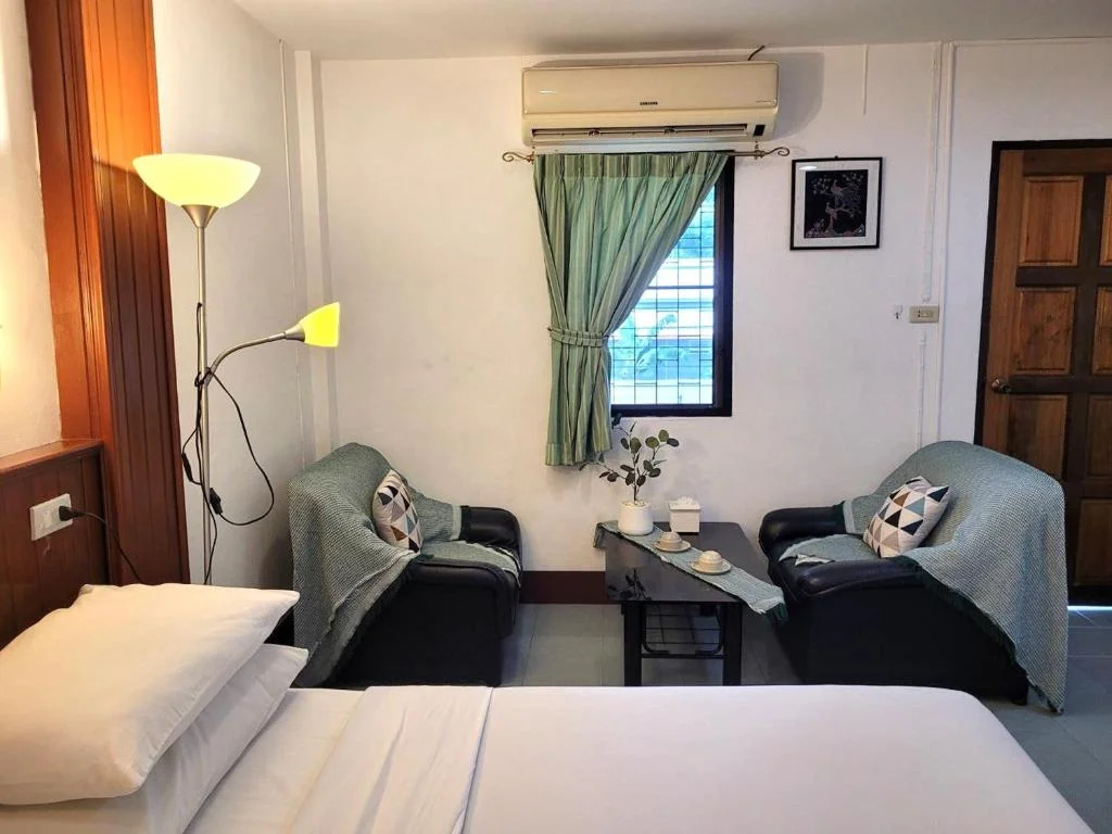 Queen Room with Pool View, Rabbit Mansion Patong Hotel