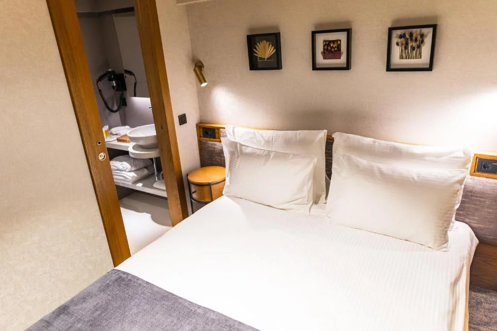 Connecting Family Room with Bosphorus View - 2 Rooms, MEG HOTEL