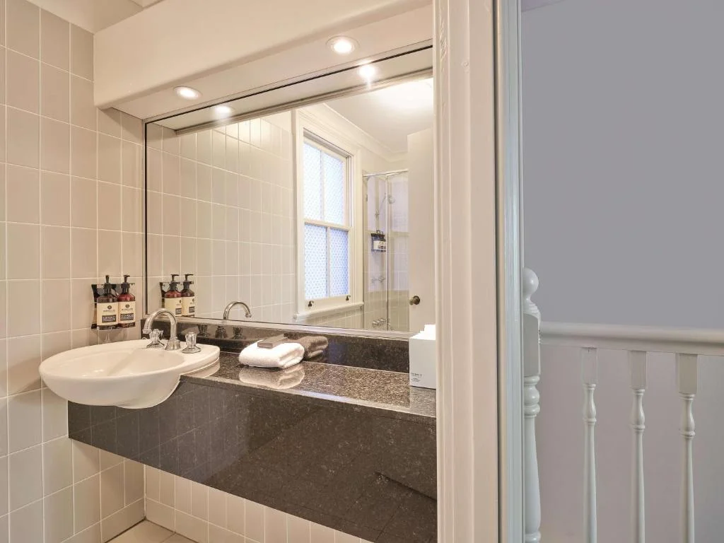 One-Bedroom Historic Terrace House, Rendezvous Hotel Sydney The Rocks