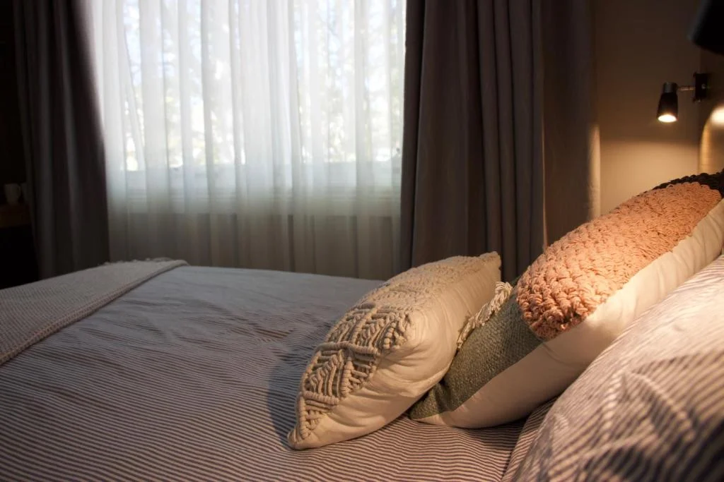 Twin Room with Shared Bathroom, Carnarvon Lodge Kirribilli, Sydney