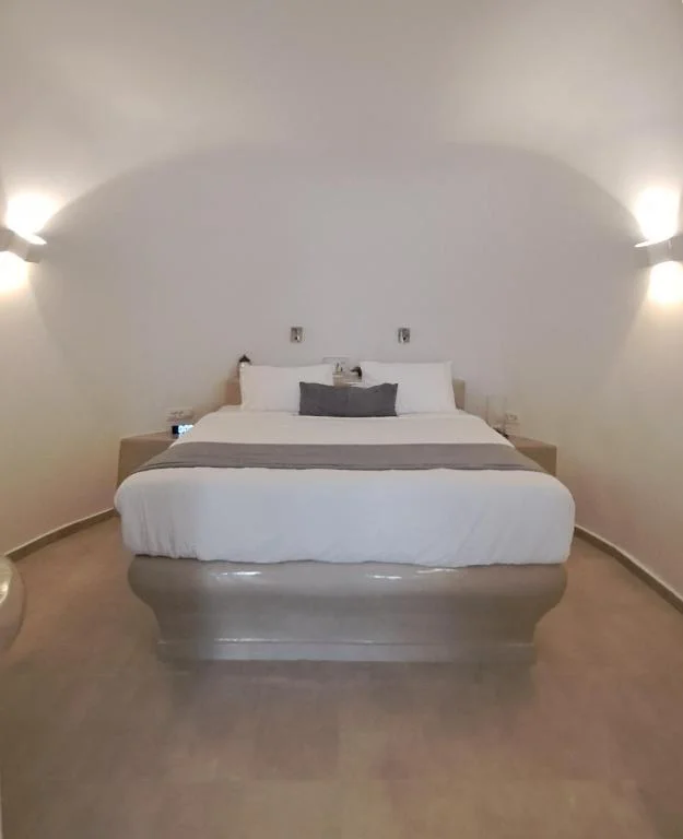Pegasus Cave Plunge Pool Suite, Pegasus Suites & Spa