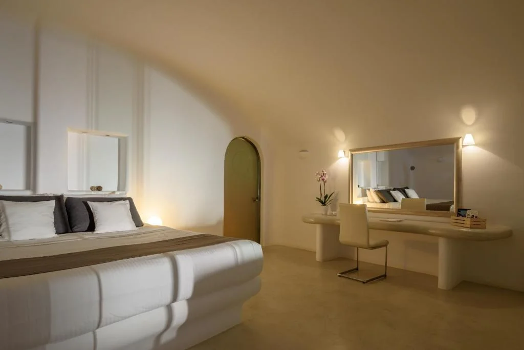 Suite with Plunge Pool and Spa Bath, Pegasus Suites & Spa