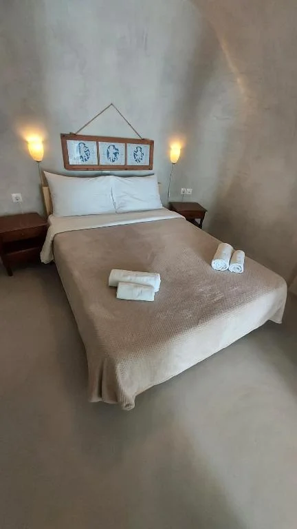 Traditional Cave House with Caldera View, Olympic Villas
