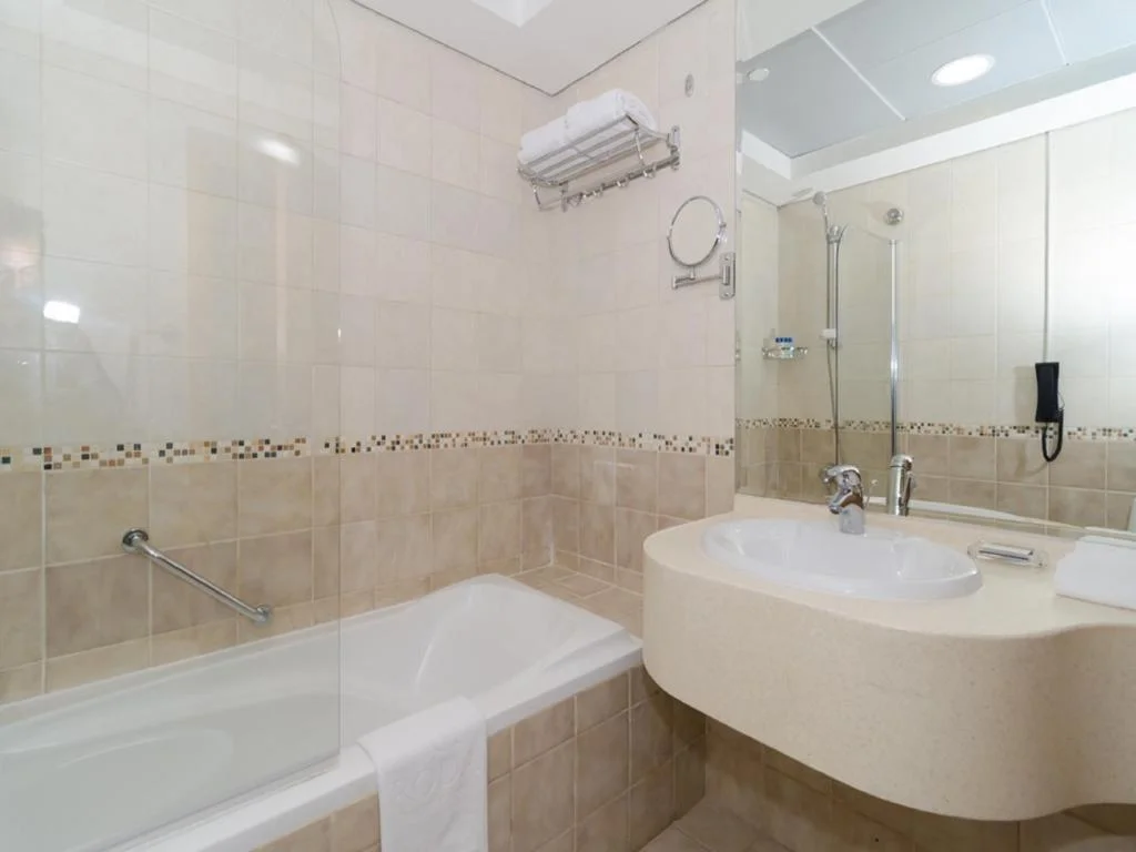 Sandy Shore Three Bedroom Suite, Roda Beach Resort
