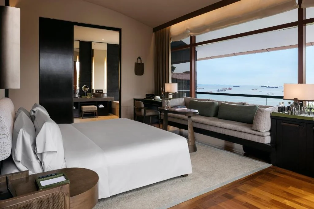 Premier Double Room with Sea View, Capella Singapore