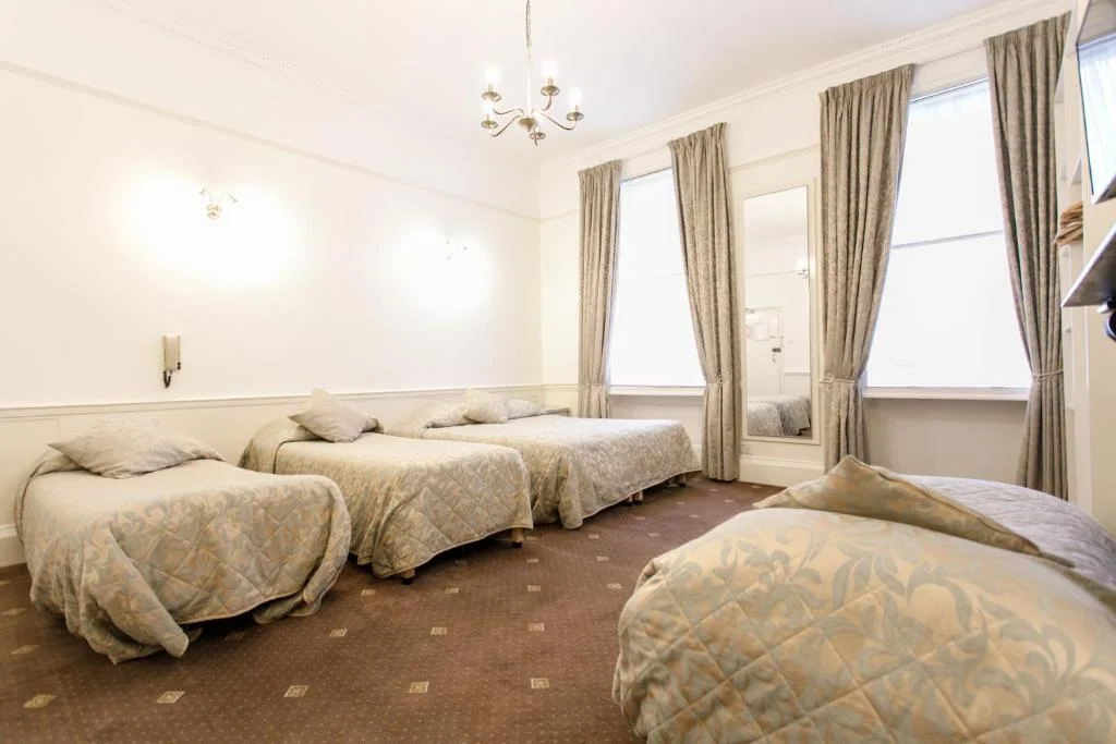 Family Room with Bathroom, Jesmond Hotel
