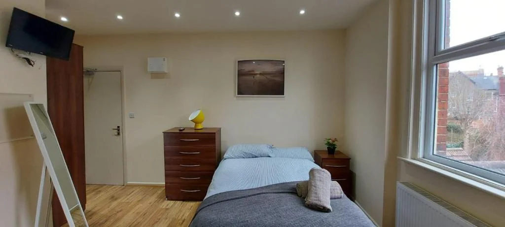 Studio, St Pauls studios 20