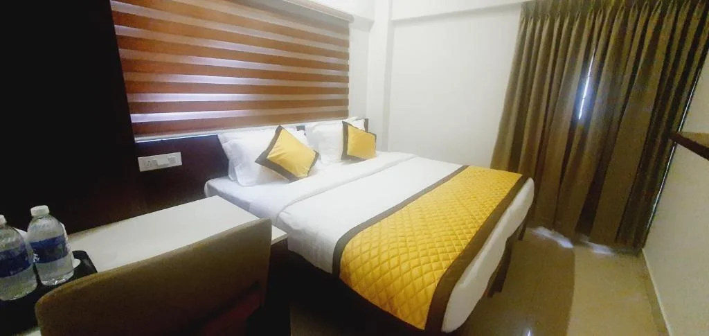 Deluxe Double Room, K Grandeur Hotels