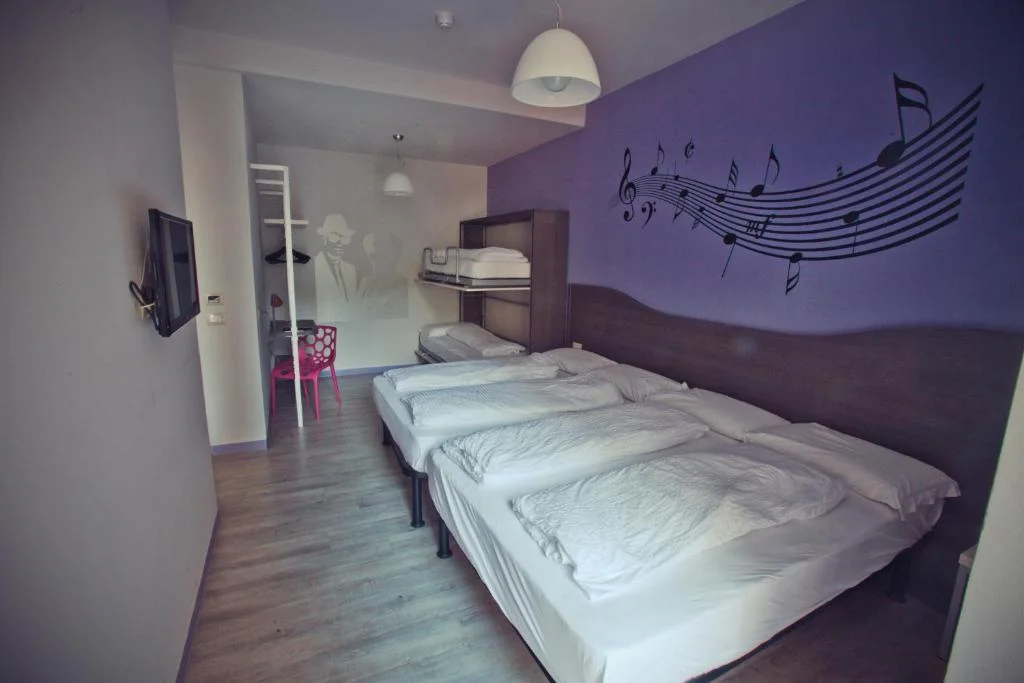 Quadruple Room, Hotel Nologo