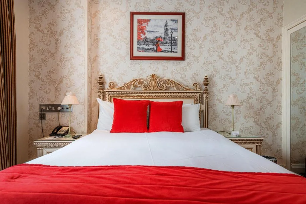 Queen Double Room, Ashburn Hotel