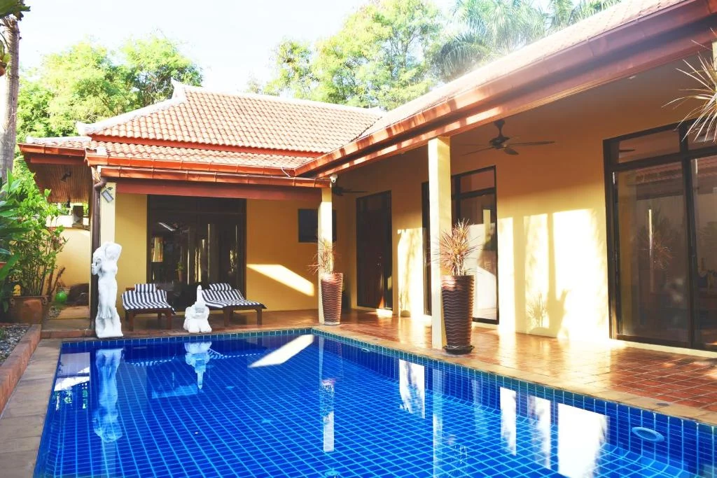 Book Villa with Private Pool at 4 Bed Villa Private Pool and BBQ ...