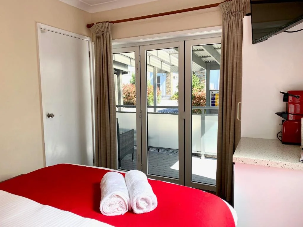 Small Double Room, Jervis Bay Mariners