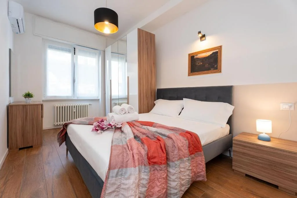 One-Bedroom Apartment, APARTMENTS VISTALLIHOUSE