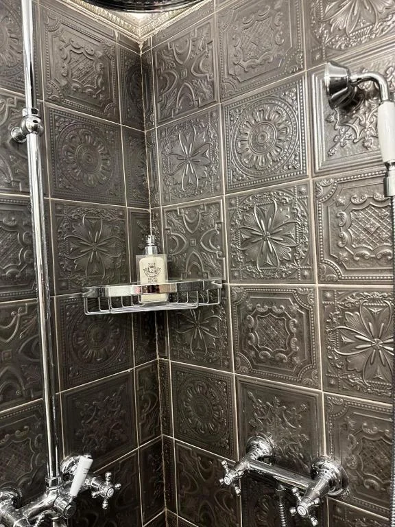 Triple Room, Regal House Anzio Manetti 16