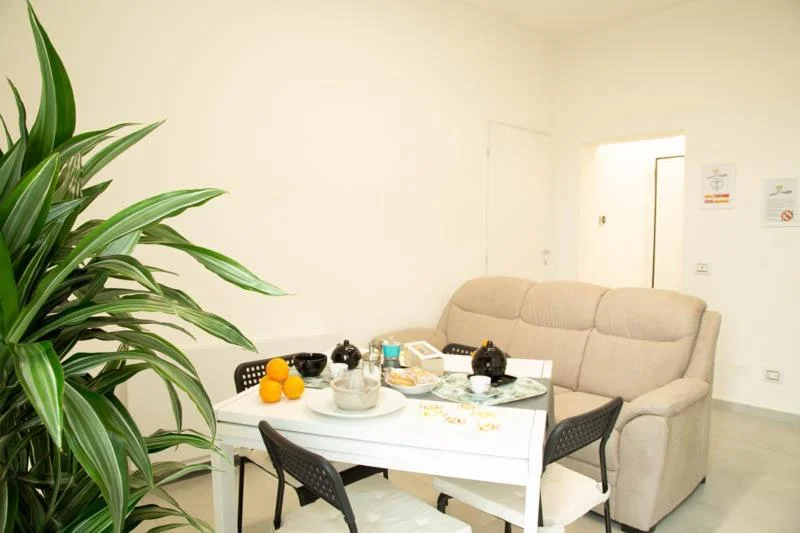Double Room with Shared Bathroom, Guest House Garden dei Mille