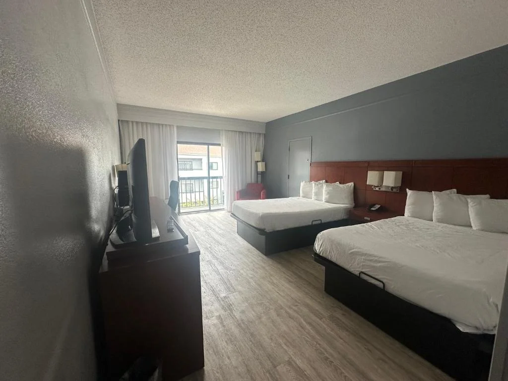 Double Room with Two Double Beds and Roll-in Shower - Mobility Access/Non-Smoking, Super 8 by Wyndham Dallas Love Field Airport