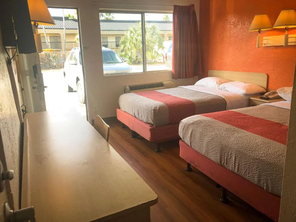 Premium Quadruple Room, Motel 6-Jacksonville, FL - Orange Park