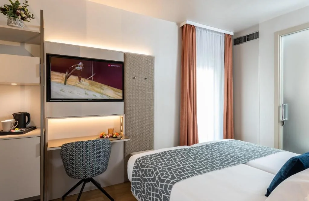 Comfort Double or Twin Room, Leonardo Boutique Hotel Rome Termini