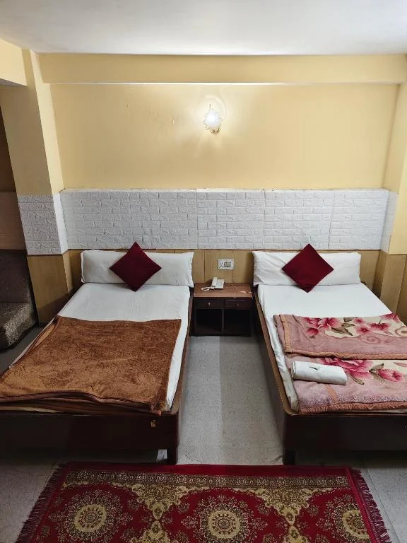 Triple Room with Private Bathroom, Hotel Lhonark Residency