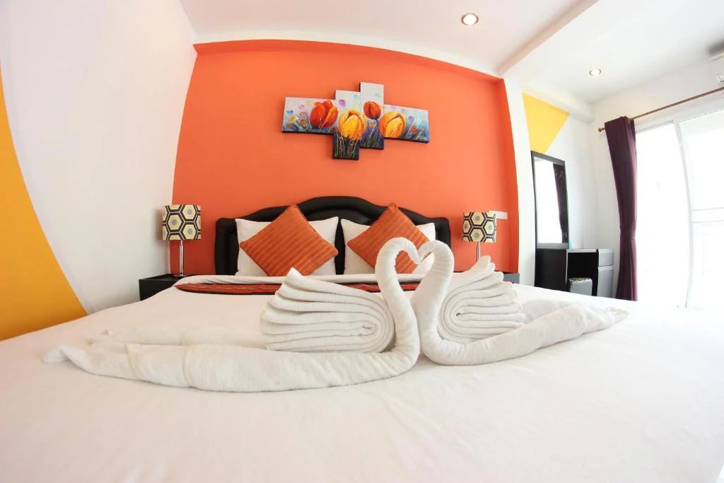 King Suite with Balcony, Tulip Inn