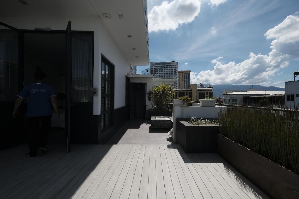 One-Bedroom Villa, Iron32 Hotel